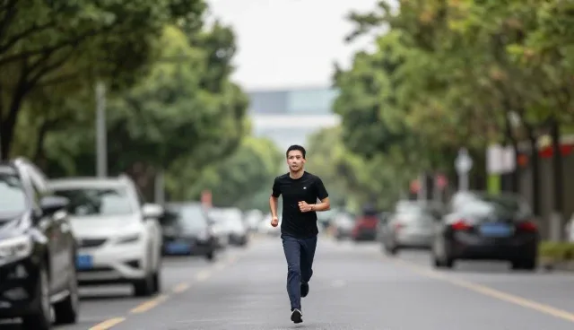 系统稳定性差如何解决？运维托管服务是关键